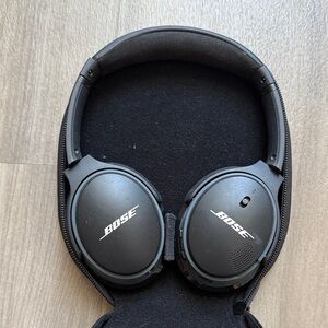 Bose Over-Ear Black Headphones